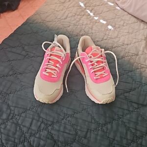 Puma Women's Vibrant Pink and Cream Sneakers